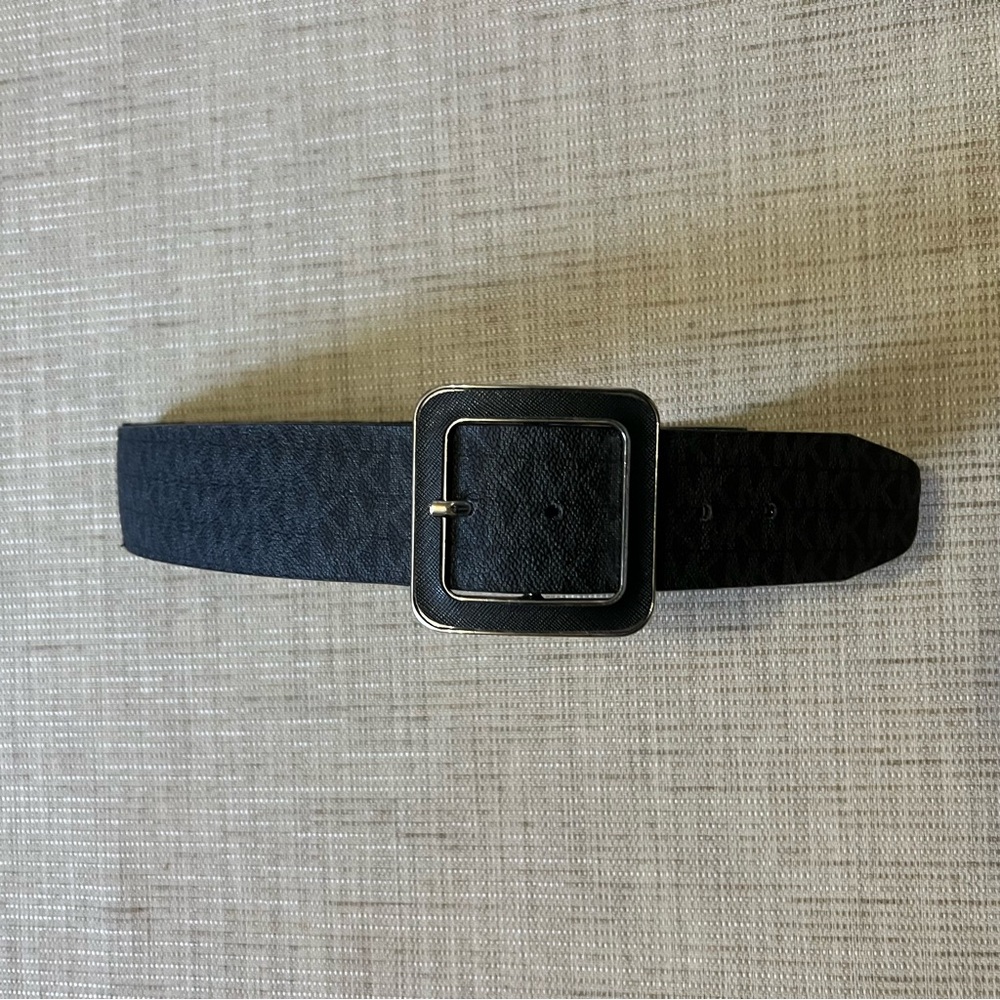 Michael Kors Signature Logo MK Stretch Waist Belt Black S/M Square Buckle